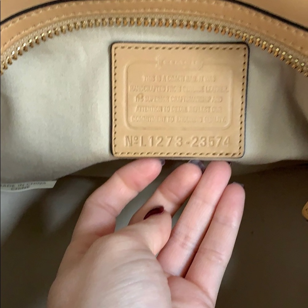 AUTHENTIC Tan Coach Barrel Bag - Picture 8 of 8